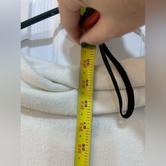 Chico's Cowl Neck Sweater Lightweight Long Sleeve Cream Color Women's Size 3/XL - Picture 6 of 6